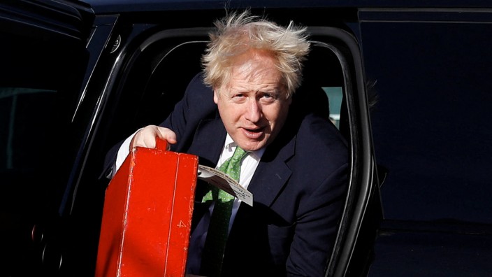 Großbritannien: Aus der Krise ins Krisengebiet: Boris Johnson unterwegs nach Kiew, wo er diese Woche den ukrainischen Präsidenten Wolodimir Selenskij traf.
