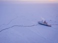 Die "Polarstern" eingeschlossen im arktischen Eis