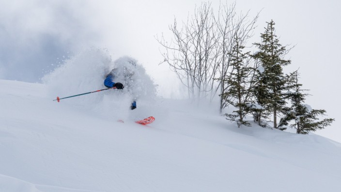 Wintersport: Auch erfahrene Alpinisten machen manchmal Beurteilungsfehler und unterschätzen die Gefahren einer möglichen Lawine.