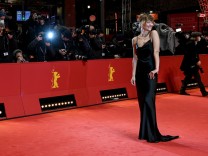 Berlinale 2022: Schauspielerin Heike Makatsch auf dem roten Teppich