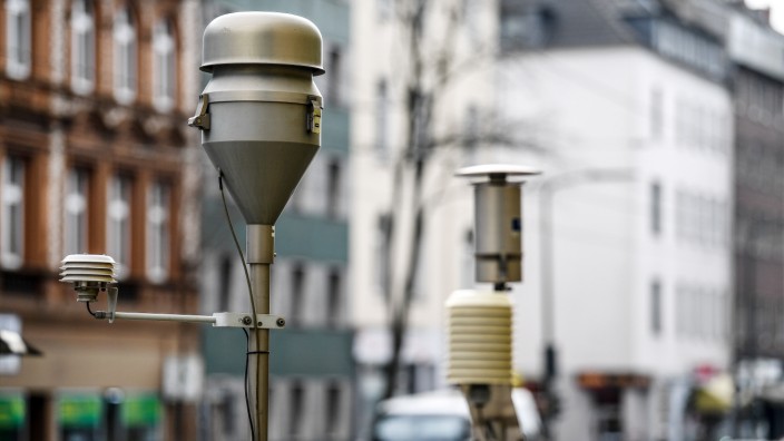 Luftqualität: Messsensoren für Luftmessungen in der Corneliusstraße in Düsseldorf.