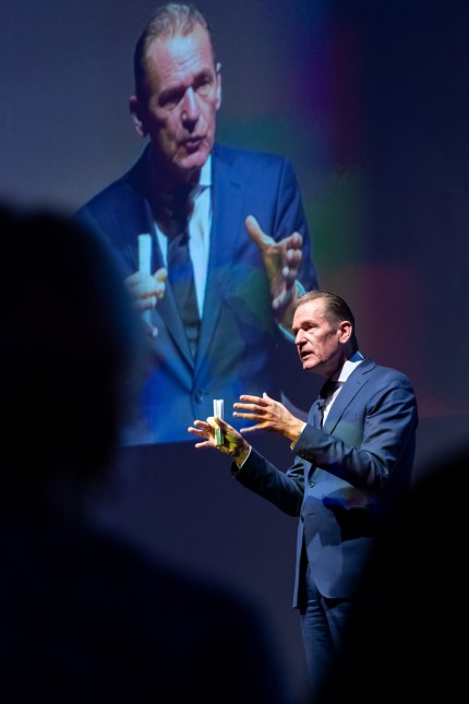 Sitzung des Verlegervereins BDZV: Mathias Döpfner, BDZV-Präsident und Vorstandsvorsitzender der Axel Springer SE, 2019 beim Zeitungskongress.