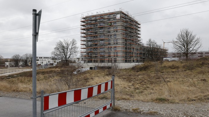 Genossenschaftliches Bauen in Freising: Genossenschaftliches Bauen ist am Steinpark vorgesehen. Bis die Wohnungen bezugsfertig sind, wird es aber noch eine Weile dauern.