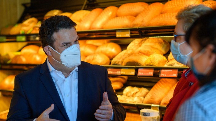 Arbeitswelt: Hubertus Heil (SPD), Bundesminister für Arbeit und Soziales, verspricht auch den Bäckern einen Mindestlohn von 12 Euro je Stunde.