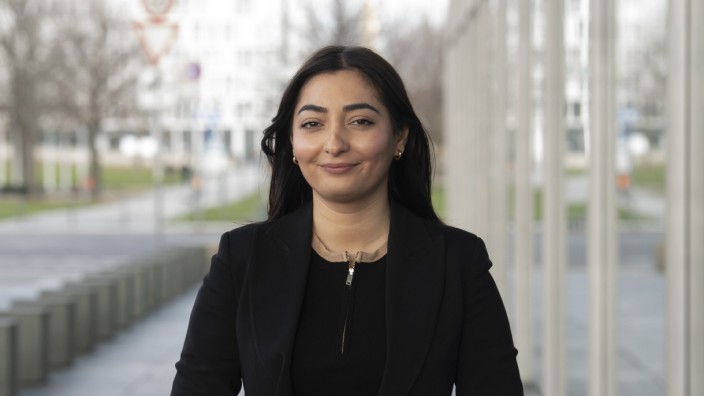 Vielfalt in den Medien: Die SPD-Bundestagsabgeordnete Reem Alabali-Radovan nach ihrer Berufung zur Beauftragten der Bundesregierung für Antirassismus.