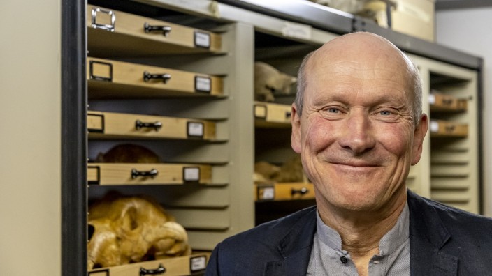 Forschung: Er gilt als umtriebig, leidenschaftlich - und einer der Pioniere seines Fachs: Wolfgang Kießling, 56, Inhaber des Lehrstuhls für Paläontologie an der FAU.