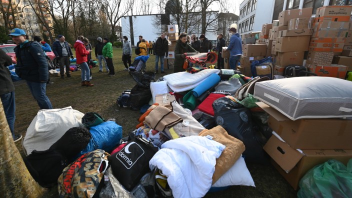 Hilfsaktionen: Am Gemeindezentrum in der Schönstraße werden Hilfsgüter für die Kriegsopfer der Ukraine gesammelt.