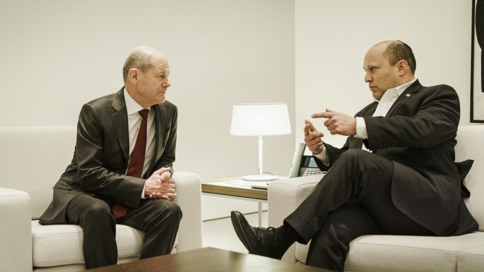 Kriegsdiplomatie: Bundeskanzler Olaf Scholz (SPD) im Gespräch mit dem israelischen Ministerpräsidenten Naftali Bennett im Kanzleramt in Berlin.