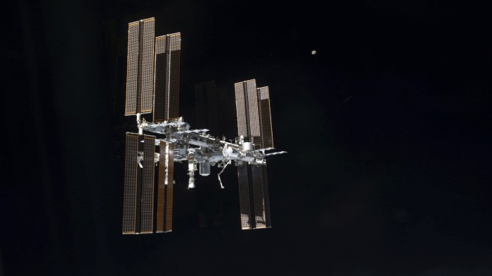 ISS: Noch umkreist die ISS die Erde.