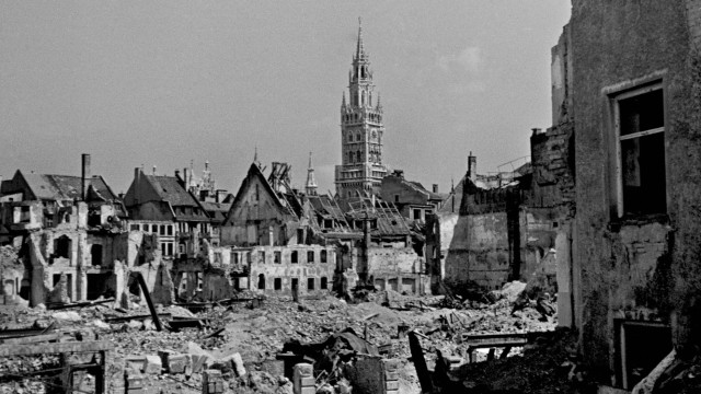 Serie "1972: Das Jahr, das bleibt", Folge 6: Bilder von Kriegszerstörungen - wie von der Münchner Innenstadt im August 1946 - rufen mitunter heftige Emotionen wach, selbst noch nach Jahrzehnten.