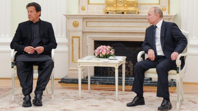 Pakistan: Ausgerechnet am 24. Februar, dem Tag, an dem die russische Invasion in die Ukraine begann, traf Pakistans Premier den russischen Präsidenten Wladimir Putin in Moskau.