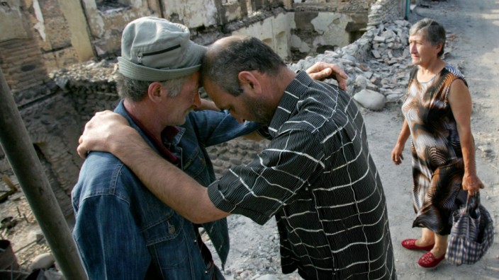 Kriegsverbrechen: Opfer des russischen Einmarschs in die georgische Grenzregion Südossetien im Sommer 2008.