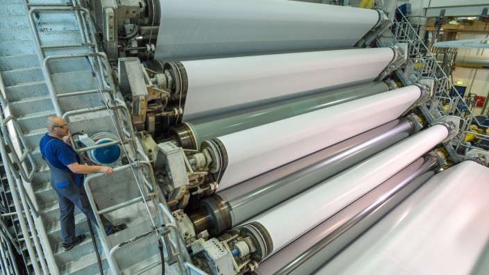 Papiermangel: Die Papierherstellung gilt als besonders energieintensiv. Das treibt die Preise in die Höhe.