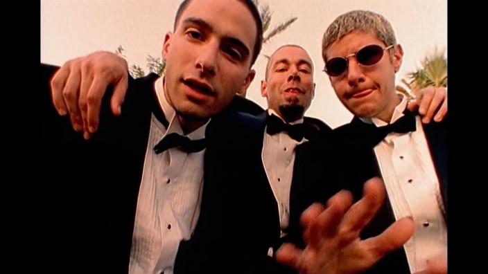 Thomas Melle: "Beastie Boys": "Cause you can't, you won't, and you don't stop!" - Adam "Ad Rock" Horovitz, Adam "MCA" Yauch, Michael "Mike D" Diamond im Video zu ihrem Hit "Sure Shot".