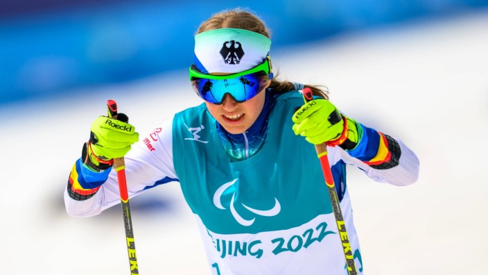 Paralympics: Mit schwerem Gepäck geht es nach Hause: Linn Kazmaier, 15, gewann in Peking insgesamt fünf Medaillen im Biathlon und Langlauf.