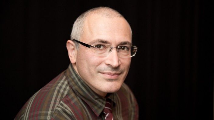 Michail Chodorkowskij: "Ich bin jetzt sehr für Sanktionen, obwohl ich sie früher niemals unterstützte", sagt der ehemalige Oligarch und Kremlkritiker Michail Chodorkowskij. Das Bild zeigt Chodorkowski, bei der Vorstellung seines Buches "Meine Mitgefangenen" im Jahr 2014.