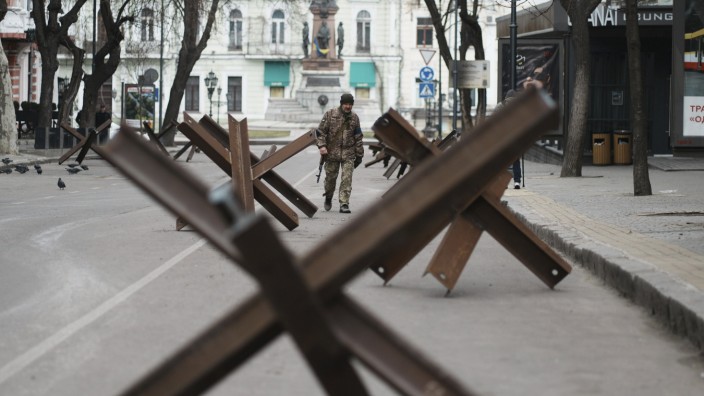 Militärische Lage: Könnte der Krieg bald auf weitere Regionen übergreifen? In der Hafenstadt Odessa bereiten sich die ukrainischen Streitkräfte schon auf einen russischen Angriff vor.