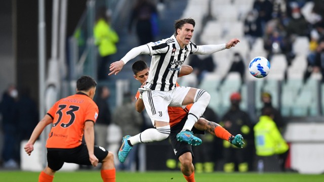 Champions League: Viel Kraft im linken Fuß - und auch ein wenig Gefühl: Dusan Vlahovic hat sich in Juventus' Mittelsturm sofort prächtig eingelebt.