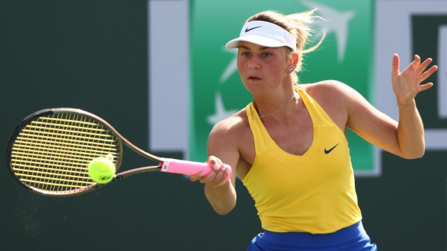 Tennis: Ukrainian Marta Kostjuk plays in the national colors.