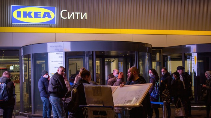 Russland: Was haben die Menschen, die hier arbeiten, mit dem Überfall zu tun? Nichts. Die Ikea-Filiale in Moskau.