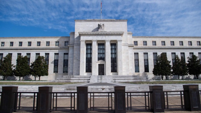 Teuerungswelle: Die Federal Reserve in Washington D.C. Die Zeit der coronabedingten Nullzinsphase und Konjunkturhilfen geht zu Ende.