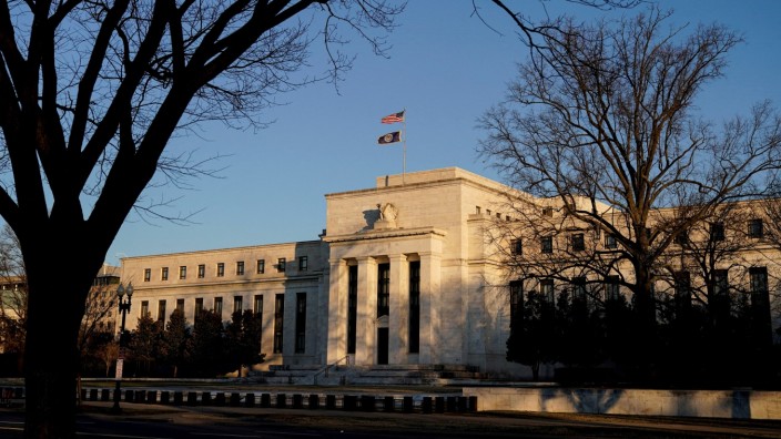 Teuerungswelle: Die Fed, mächtigste Notenbank der Welt, macht klar, dass sie ein weiteres Anschwellen der Teuerungswelle nicht länger tolerieren will.