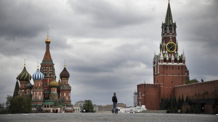 Russland: Der Rote Platz in Moskau: alles reichlich wolkig.