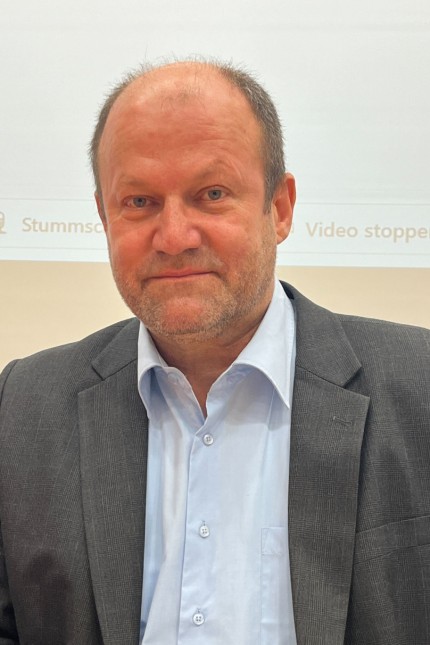 Landtag: Markus Bayerbach wurde nach dem Trubel um die Chat-Affäre als Vorsitzender des Bildungsausschusses abgesetzt.