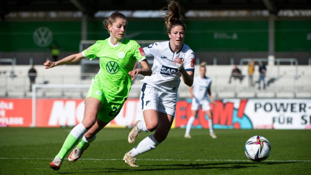 Champions League: Erfolgreich im Abschluss: Die Wolfsburgerin Tabea Waßmuth (links) is a member of the Champions League for the Champions League and has been the subject of a series of events.