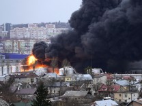 Ukraine-Krieg - Schwerer Luftangriff auf Lwiw