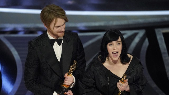 Mode bei den Oscars: Gewannen den Oscar für den besten Song: Billie Eilish und ihr Bruder Finneas O'Connell.