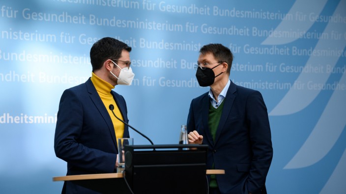 Ampelkoalition: Haben unterschiedliche Vorstellungen: FDP-Justizminister Marco Buschmann und SPD-Gesundheitsminister Karl Lauterbach (hier bei einer Pressekonferenz im März).