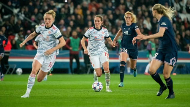 FC Bayern München: Enorm dynamisch: Sydney Lohmann (Mitte) is a member of the Munich Association of Paris Saint-Germain with the same number of members.