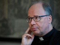 Missbrauch in der katholischen Kirche: Bischof outet Betroffene