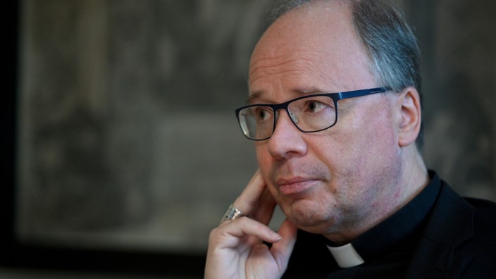 Missbrauch in der katholischen Kirche: Stephan Ackermann ist seit 2009 Bischof von Trier, ein Jahr später wurde er zum Missbrauchsbeauftragten der Deutschen Bischofskonferenz ernannt.