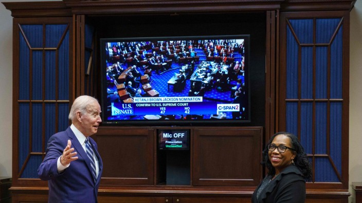 Oberstes Gericht: US-Präsident Joe Biden und Richterin Ketanji Brown Jackson
