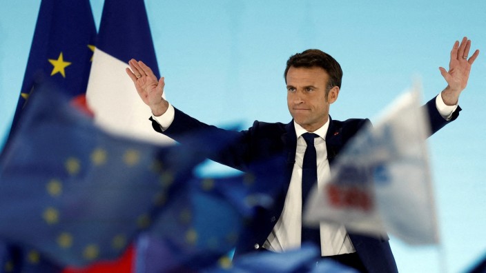 Wahl in Frankreich 2022: Emmanuel Macron am Abend des  ersten Wahlgangs
