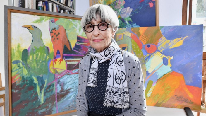 Farben und Gemüt: "Jede Farbe ist meine Lieblingsfarbe": Die Gautinger Künstlerin Brigitte Doege in ihrem Atelier.