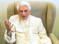 Missbrauchsskandal: Landgericht beginnt Vorverfahren gegen Papst Benedikt XVI.