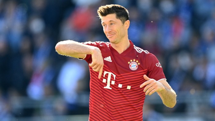 FC Bayern: Der Verbleib von Robert Lewandowski beim FC Bayern ist durch die Ankunft von Mané nicht gerade wahrscheinlicher geworden.