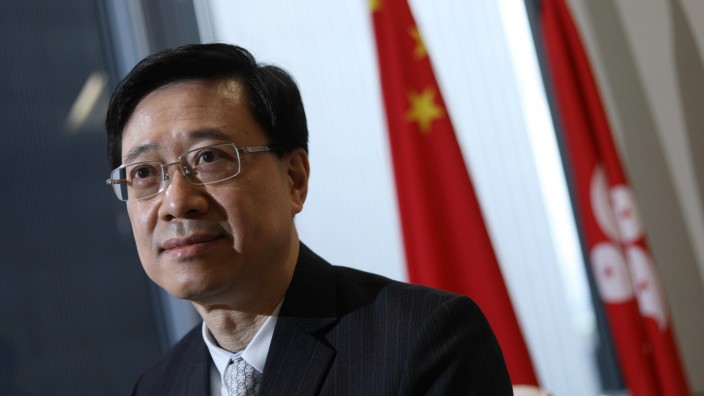Profil: Im Einvernehmen mit der chinesischen Zentralmacht: John Lee Ka-chiu.