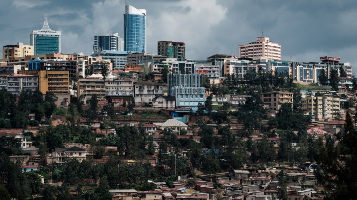 Migration: Ein dicht besiedeltes Land: Blick auf die ruandische Hauptstadt Kigali.
