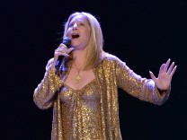 Barbra Streisand zum 80. Geburtstag: Im Scheinwerferlicht