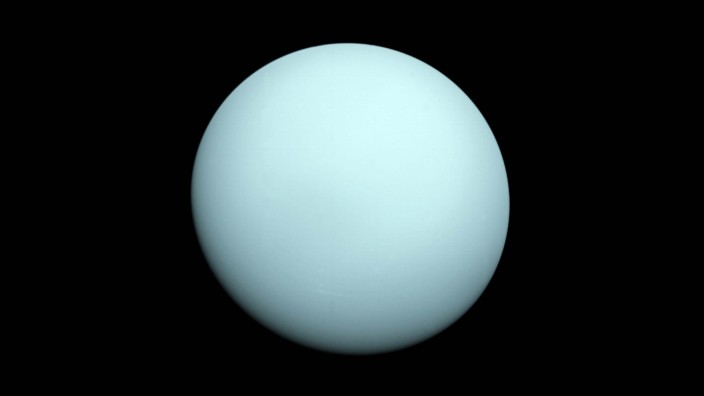 Uranus: Uranus, von der Sonde "Voyager 2" im Vorbeiflug fotografiert.