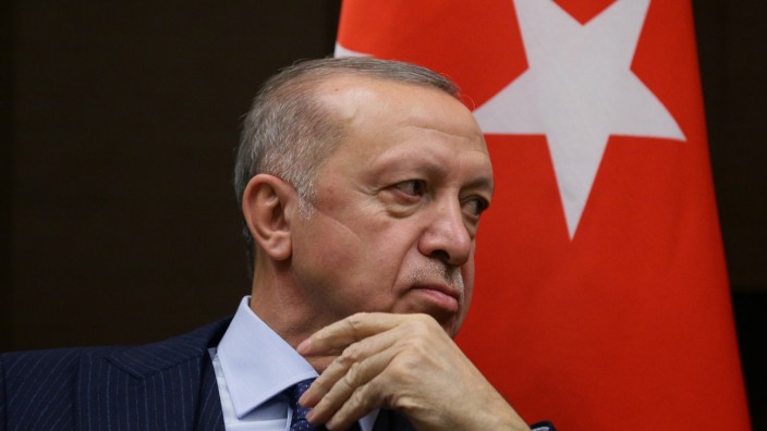 Erdoğan wollte mit dem Austritt aus der Istanbul-Konvention seine konservativ-islamische Kernwählerschaft bedienen.
