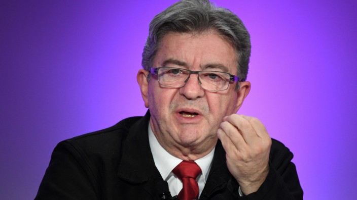 Französische Parlamentswahl: Jean-Luc Mélenchon ist nach seinem guten Abschneiden bei der Präsidentschaftswahl auf den Premierposten aus.