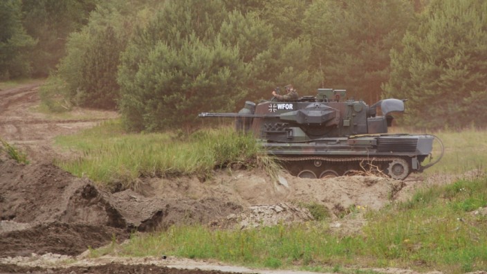 Militär: Flugabwehrpanzer Gepard der Bundeswehr während einer Übung in Munster, Niedersachsen.