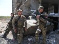 Krieg in der Ukraine: Russische Marineinfanteristen in Mariupol