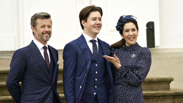 Leute: Prinz Christian, hier mit seinen Eltern Kronprinz Frederik von Dänemark und Kronprinzessin Mary, ist derzeit Schüler in Herlufsholm.