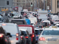 Erdüberlastungstag: Wie der Autoverkehr reduziert werden kann
